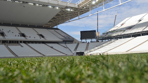 Após 74 anos, Corinthians volta a enfrentar o Palmeiras em sua casa