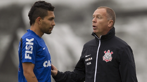 Apesar de efeito suspensivo, Mano deve deixar Petros na reserva