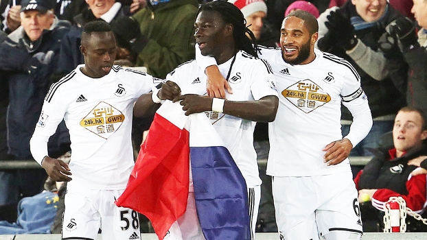 Gomis Comemora Gol Swansea West Ham Bandeira França Je Suis Charlie Campeonato Inglês 10/01/2015 Gomis Comemora Gol Swansea West Ham Bandeira França Je Suis Charlie Campeonato Inglês 10/01/2015