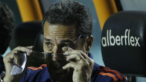 Luxemburgo ainda vê Flu longe do G-4 Luxemburgo ainda vê Flu longe do G-4