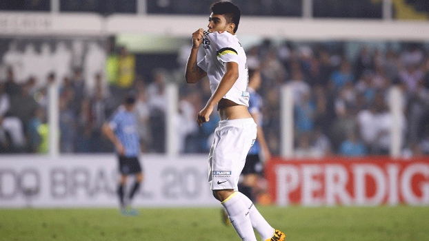 Gabriel assinalou o primeiro gol como profissional nesta noite