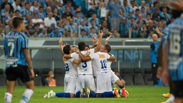 35ª RODADA - Grêmio 1 x 2 Cruzeiro - Com segundo tempo primoroso, time mineiro venceu o Grêmio de virada em Porto Alegre