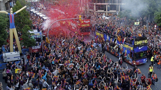 500 mil pessoas foram às ruas de Barcelona celebrar o título espanhol