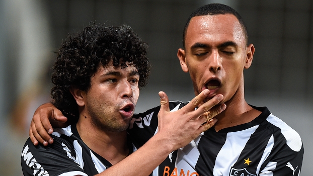 Luan parabenizou a equipe por buscar o empate. Dodô lamentou por não ter vencido Luan parabenizou a equipe por buscar o empate. Dodô lamentou por não ter vencido