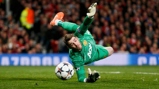 De Gea se estica e faz brilhante defesa em chute de Robben na partida entre United e Bayern de Munique na Champions League De Gea se estica e faz brilhante defesa em chute de Robben na partida entre United e Bayern de Munique na Champions League