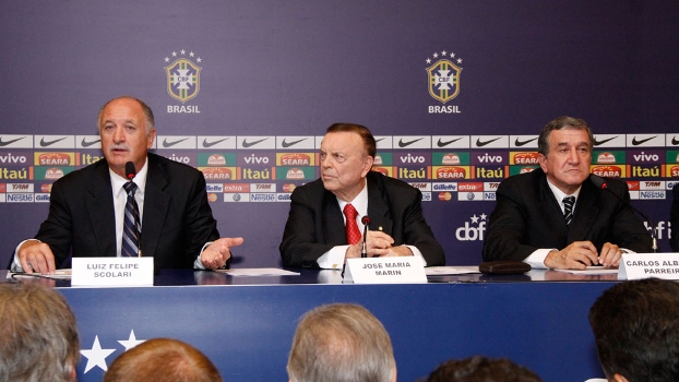 'Não passa pela nossa cabeça que não vamos ganhar', Parreira, na apresentação no cargo de coordenador técnico em 2012