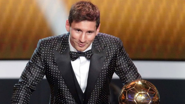 Roupas das melhores marcas, claro. Mas, pô Messi?