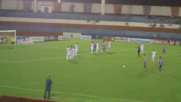 Goiás agora está na terceira posição do grupo 1 Goiás agora está na terceira posição do grupo 1