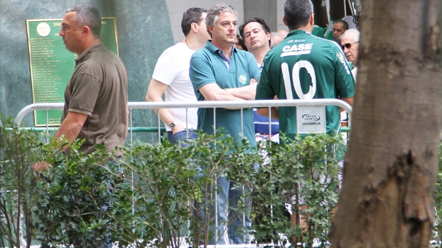 Antes do resultado, Nobre deixa o clube, e clima fica tenso