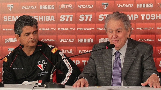 Juvenal e Ney Franco anunciaram lista de dispensa no São Paulo