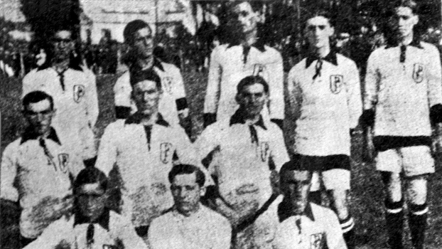 Filho quer busto para ídolo corintiano enterrado com bandeira palmeirense