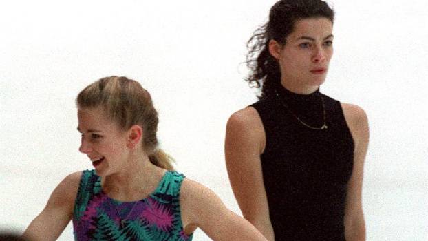 Tonya Harding (à esq.) e Nancy Kerrigan: rivalidade até as últimas consequências Tonya Harding (à esq.) e Nancy Kerrigan: rivalidade até as últimas consequências