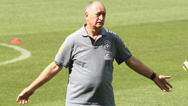 Felipão comanda treino da seleção na Suíça Felipão comanda treino da seleção na Suíça