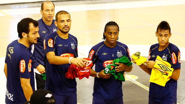 Ivan Izzo Neymar Arouca Edu Dracena Marcel Treino Santos 07/09/2014 Ivan Izzo Neymar Arouca Edu Dracena Marcel Treino Santos 07/09/2014