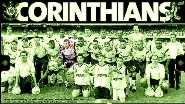 Santiago Silva, no destaque, quando esteve no elenco do Corinthians, há uma década Santiago Silva, no destaque, quando esteve no elenco do Corinthians, há uma década