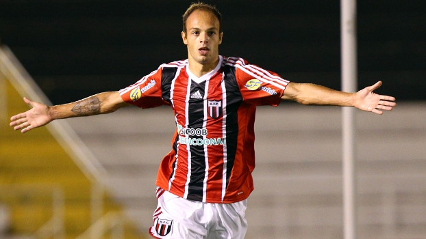 Carlão Comemora Gol Botafogo-SP Copa Paulista 30/08/2014 Carlão Comemora Gol Botafogo-SP Copa Paulista 30/08/2014