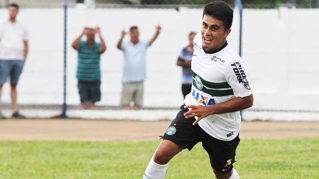 Rafhael Lucas Comemora Gol Coritiba Nacional Campeonato Paranaense 31/01/2015