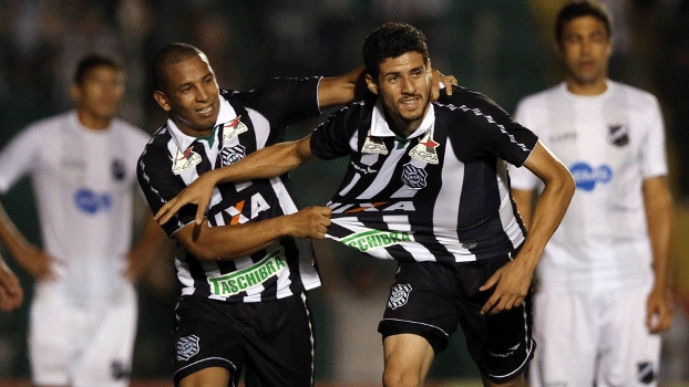 Maylson vive boa fase no Figueirense Maylson vive boa fase no Figueirense