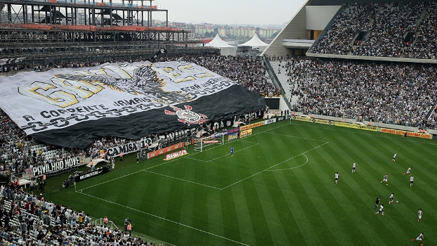 No campeonato das novas arenas, Corinthians é um dos piores mandantes