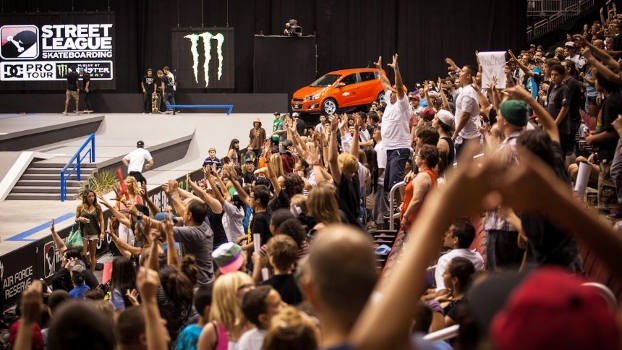 Público faz festa na etapa de Arizona da Street League