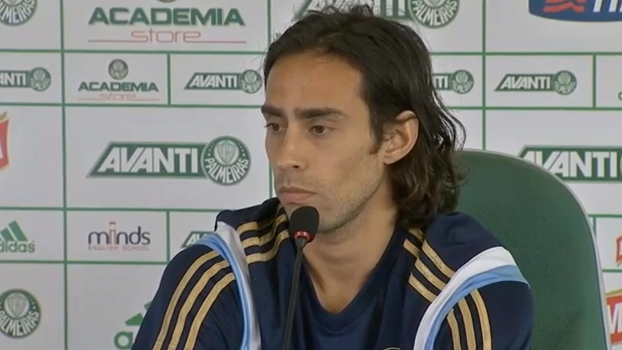 Valdivia diz que não ganha nem R$ 300 mil e questiona: 'quando Palmeiras não precisou de mim?'