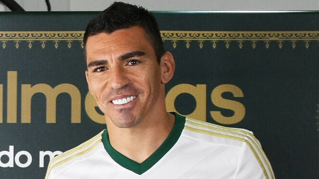 Lúcio realizará sessão de autógrafos em loja oficial de Palmeiras