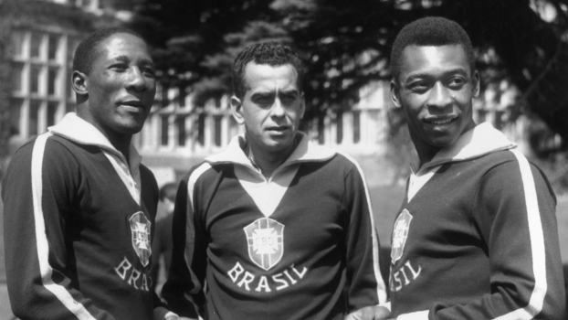 Djalma, ao lado de Zito e Pelé, em 1963