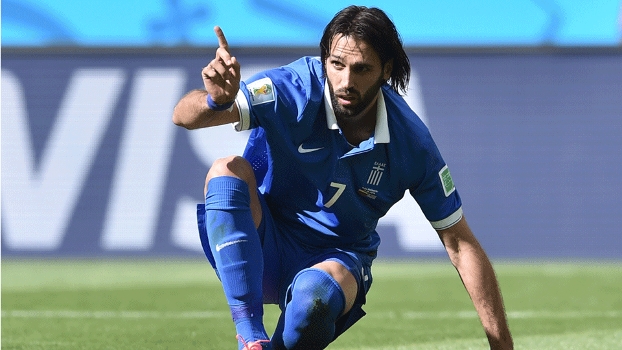 Atacante Samaras, quase diminuiu para os europeus, mas a trave impediu o gol