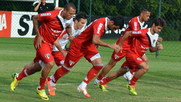 Jogadores do São Paulo durante treino no CT da barra Funda Jogadores do São Paulo durante treino no CT da barra Funda