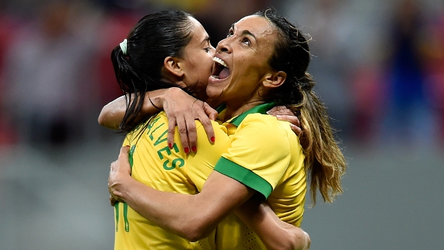 Marta 'previu' virada brasileira sobre os EUA durante o intervalo