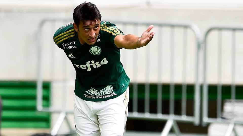 Robinho supera marca pessoal, tem começo arrasador e desponta como principal reforço
