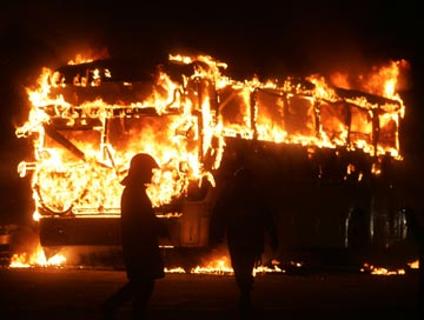 V�DEO e �UDIO: Corintiano morre em confronto frente palmeirenses e vasca�nos