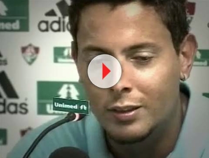 V�DEO: No limite, Fernando Henrique desabafa: 'Estamos matando um le�o por jogo'