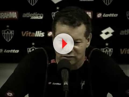V�DEO: Ap�s duelo, Celso Roth e M�rio S�rgio trocam farpas