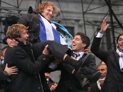 Uruguai foi recebido com muita festa em Montevidéu