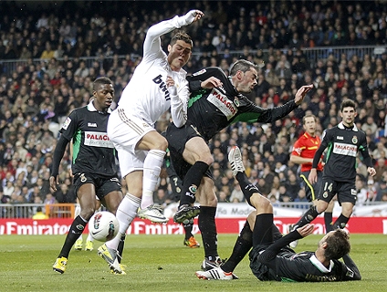 Clique no player para ver os gols da vitória do Real Madrid!