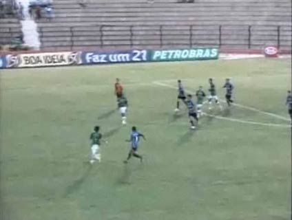 V�DEO: Gr�mio vence por 3 a 1 de virada e elimina o Araguaia na Copa do Brasil