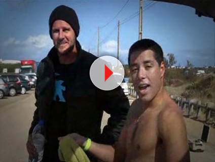 Adriano de Souza acompanhou Bruno Santos em um freesurf