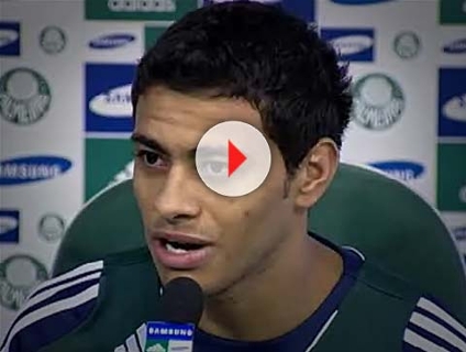 Cleiton Xavier � cobi�ado por clubes de fora do Brasil
