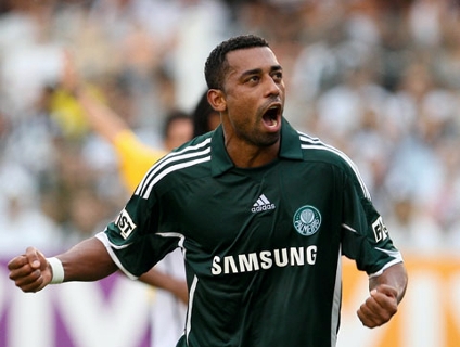 Robert comandou a vitória do Palmeiras