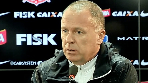 Mano vê '14 retranqueiros piores' e lamenta que time não tenha empatado