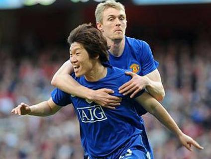 V�DEO: Manchester vence e vai � segunda decis�o seguida