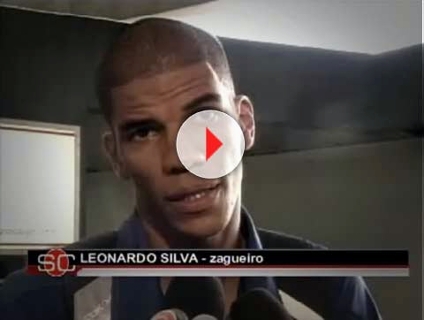 V�DEO: Jogadas a�reas do Atl�tico-PR preocupam o Cruzeiro