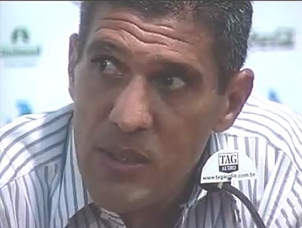 V�DEO: Silas quer 