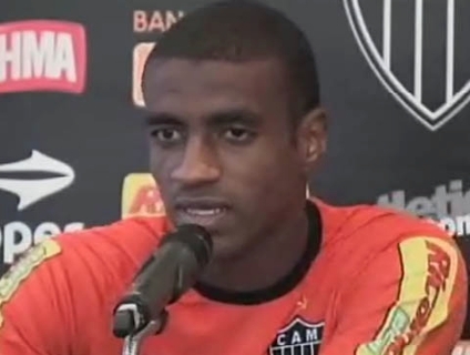 V�DEO: Muriqui est� ansioso para estrear no cl�ssico pelo Atl�tico-MG