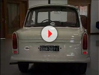 Indiana Gomes mostra o carro s�mbolo da guerra fria - segunda parte