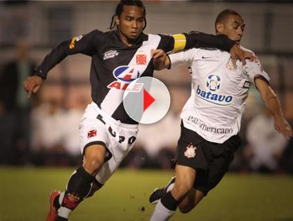 V�DEO: Corinthians joga mal, mas segura empate contra o Vasco e chega � final