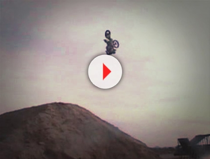 O v�deo do frontflip de Paris Rosen