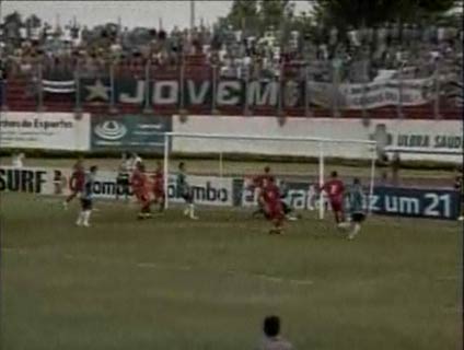 Borges faz tr�s, e Gr�mio vence na estreia de Douglas