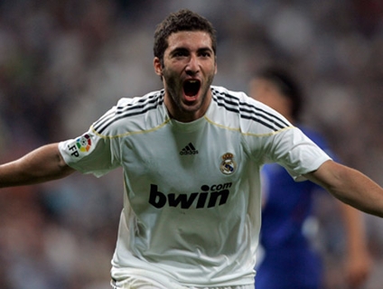 Higua�n foi o destaque da vit�ria do Real Madrid no Campeonato Espanhol
